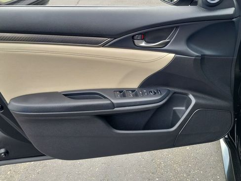 Used 2018 Honda Civic Sport Touring image 22