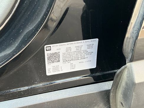 Used 2025 Chevrolet Equinox LT image 23