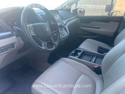 Used 2022 Honda Odyssey Touring image 4