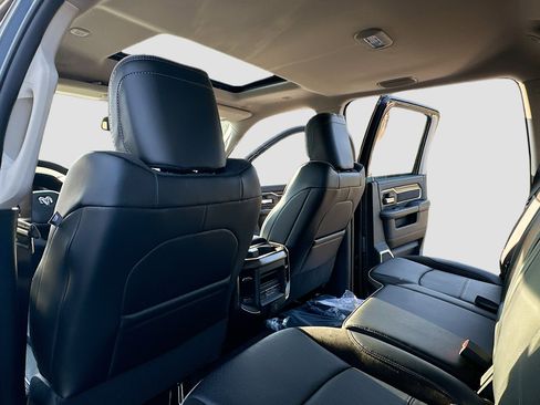 New 2024 RAM 2500 Laramie image 7