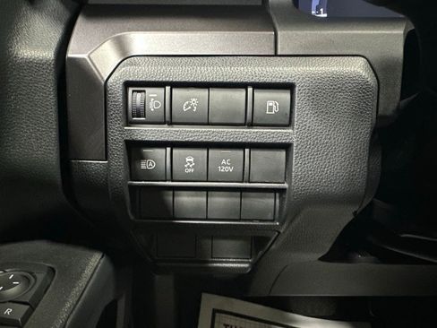 Used 2025 Toyota 4Runner TRD Off-Road AWD/4WD image 17