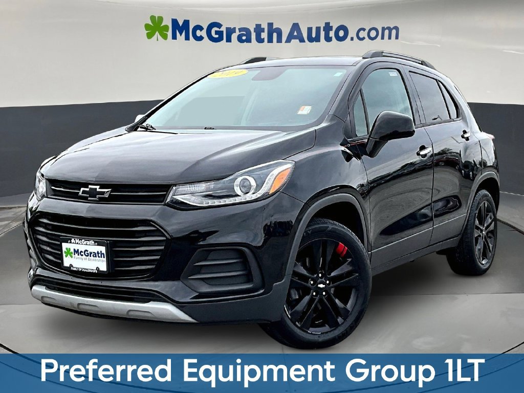 Used 2019 Chevrolet Trax LT w/ Sun & Sound Package AWD/4WD image 3