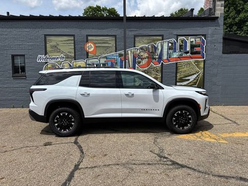 New 2026 Chevrolet Traverse Z71 w/ Enhanced Driving Package AWD/4WD image 45