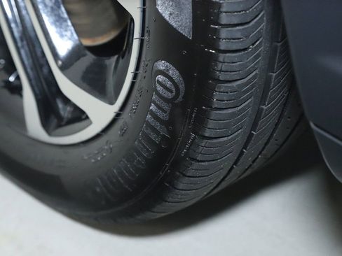 Used 2023 Jeep Compass Limited AWD/4WD image 36