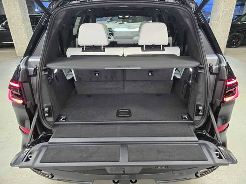 New 2026 BMW X7 xDrive40i w/ Executive Package image 36