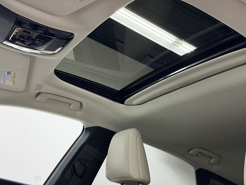 Used 2024 Lexus RX 350 AWD image 12