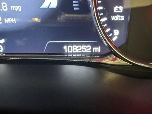 Used 2018 GMC Acadia Denali w/ Technology Package image 26