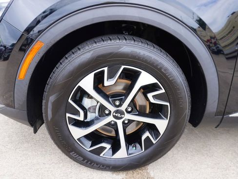 Used 2023 Kia Sportage EX FWD image 26