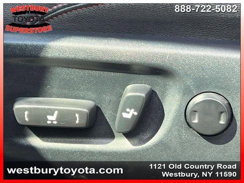 Used 2019 Toyota 4Runner TRD Off-Road Premium AWD/4WD image 19