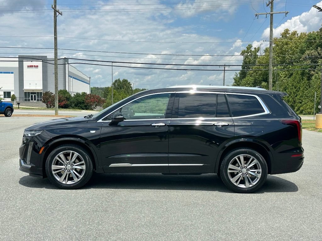 Used 2022 Cadillac XT6 Premium Luxury AWD/4WD image 3