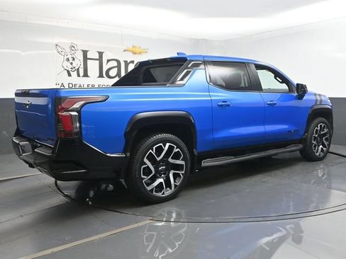 Used 2025 Chevrolet Silverado EV RST w/ LPO, Dark Package RST AWD/4WD image 48