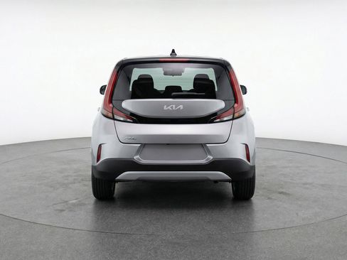 Used 2025 Kia Soul LX w/ LX Technology Package image 7