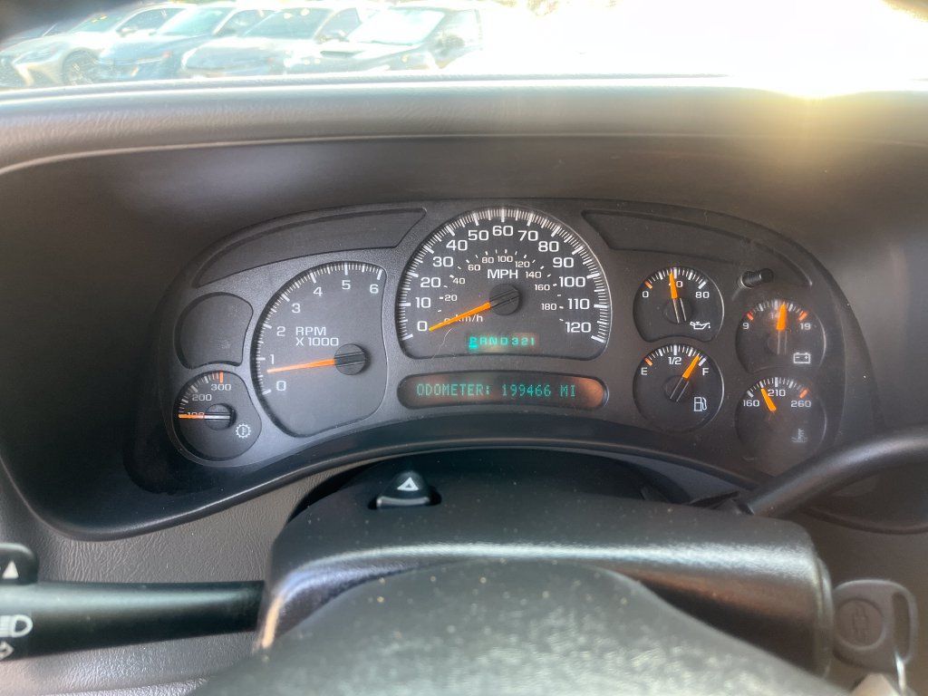 Used 2005 Chevrolet Silverado 2500 LS AWD/4WD image 18