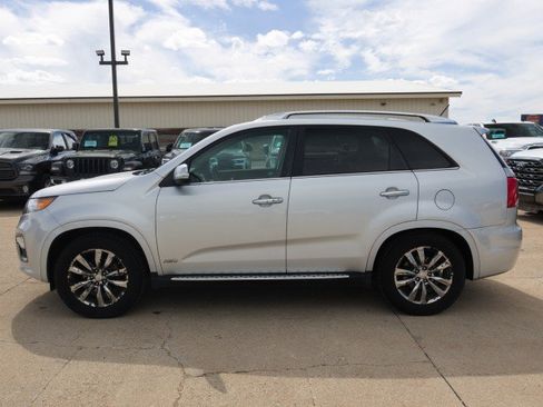 Used 2012 Kia Sorento SX w/ SX Premium Pkg AWD/4WD image 3