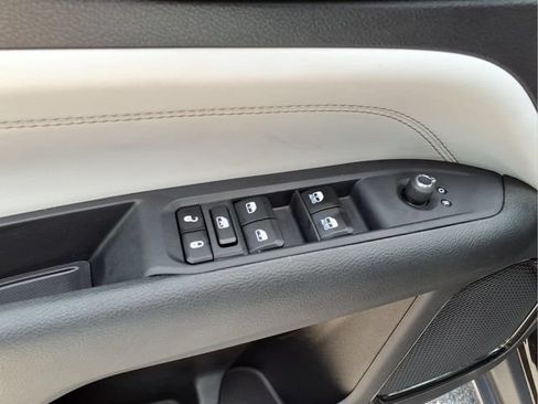 Used 2023 Jeep Compass Limited AWD/4WD image 16