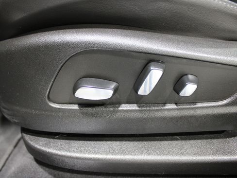 Certified 2023 Cadillac XT5 Premium Luxury image 4