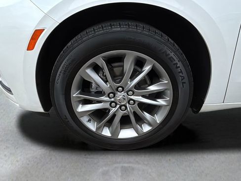 Used 2023 Buick Enclave Avenir w/ Avenir Technology Package image 27