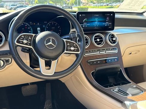 Used 2022 Mercedes-Benz GLC 300 image 31