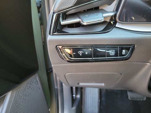 New 2026 Kia Niro EX FWD image 25