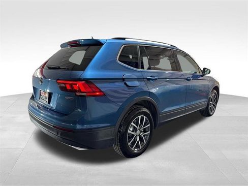 Used 2019 Volkswagen Tiguan SE w/ Panoramic Sunroof Package image 5