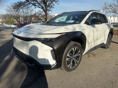 Used 2024 Toyota bZ4X XLE w/ Weather Package