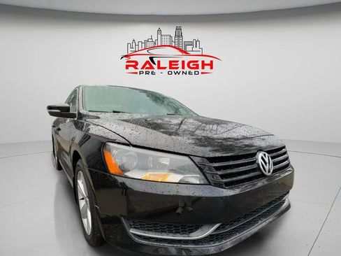 Used 2014 Volkswagen Passat 1.8T SE image 5