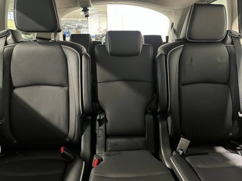 Used 2025 Honda Odyssey Touring image 12