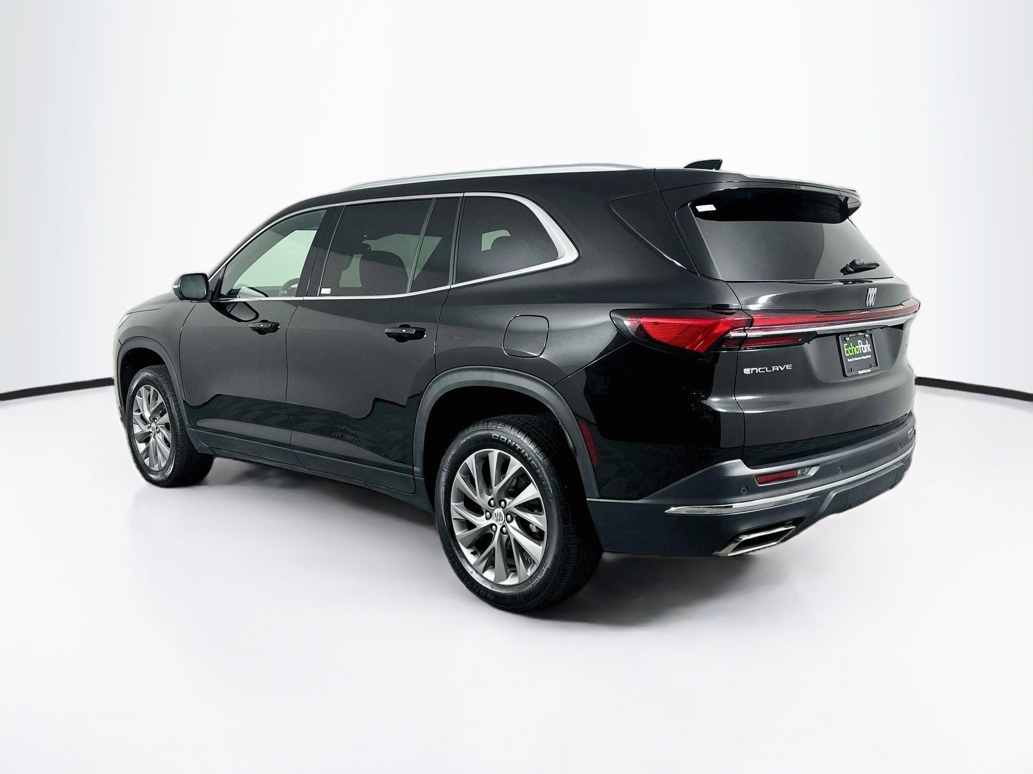 Used 2025 Buick Enclave Preferred FWD image 5