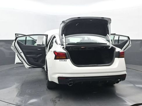 Used 2025 Nissan Altima 2.5 SR AWD/4WD image 34