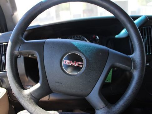 Used 2018 GMC Savana 2500 Extended RWD image 6