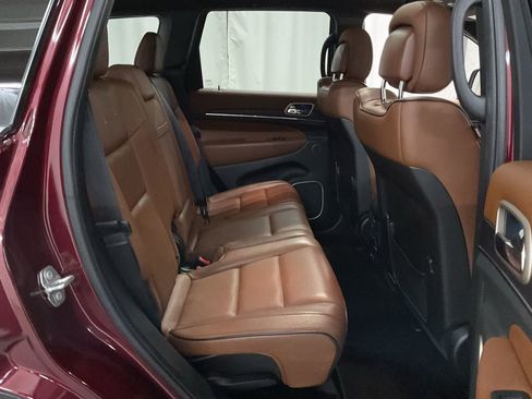 Used 2017 Jeep Grand Cherokee Summit w/ Platinum Series Group image 26