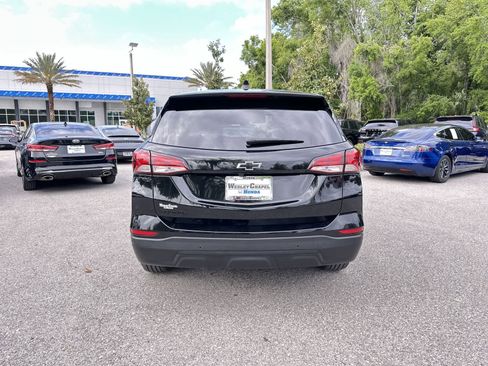 Used 2023 Chevrolet Equinox LS w/ LS Convenience Package FWD image 5
