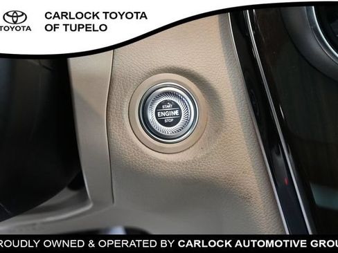 Used 2021 Mercedes-Benz GLC 300 4MATIC image 16