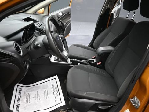 Used 2016 Ford Fiesta SE FWD image 12