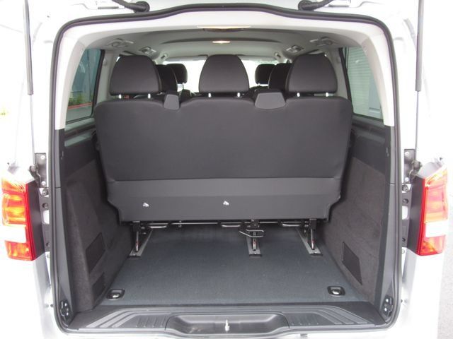 Used 2023 Mercedes-Benz Metris Passenger image 21