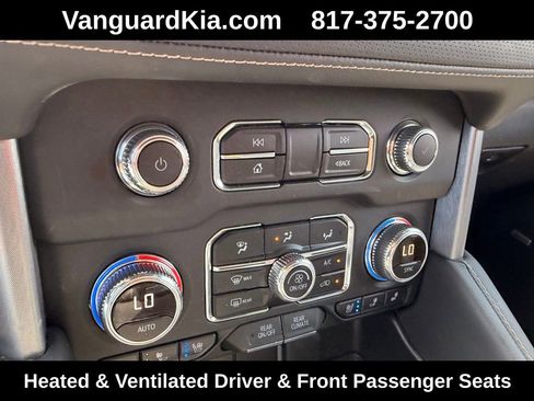 Used 2023 GMC Yukon SLT AWD/4WD image 23