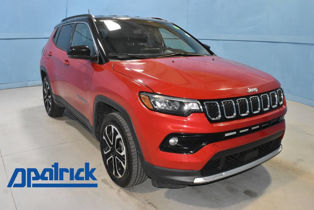 Used 2024 Jeep Compass Limited AWD/4WD image 1