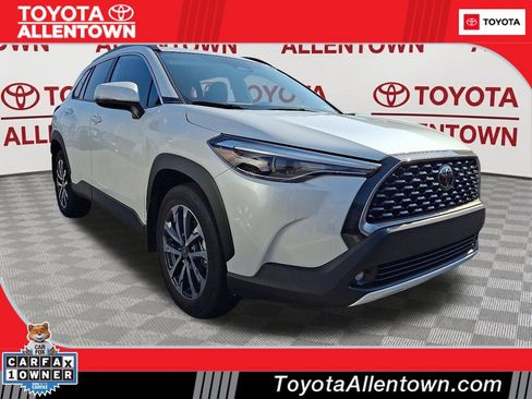 Used 2023 Toyota Corolla Cross XLE AWD/4WD image 1