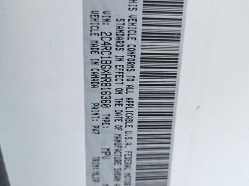 Used 2017 Chrysler Pacifica Touring-L w/ Tire & Wheel Group image 32