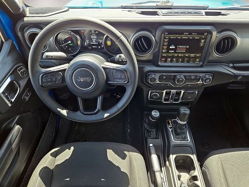 Used 2023 Jeep Wrangler Unlimited w/ 8.4" Radio Group AWD/4WD image 16