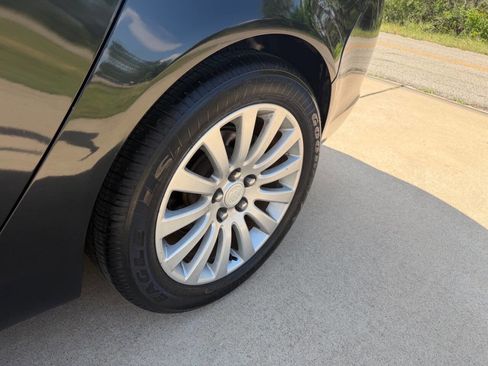 Used 2011 Buick Regal CXL w/ RL3 Preferred Equipment Group FWD image 21