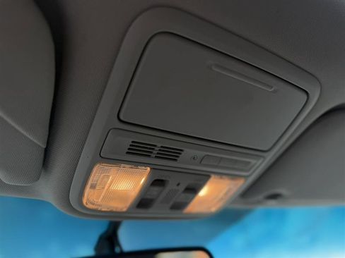 Used 2012 Honda Odyssey EX-L image 21