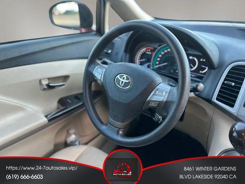 Used 2012 Toyota Venza LE w/ LE Convenience Pkg FWD image 13