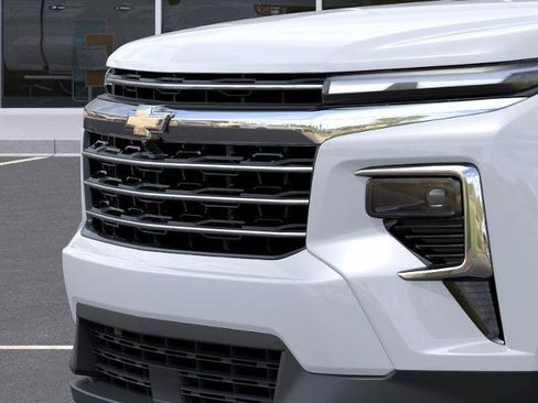 New 2026 Chevrolet Traverse LT w/ Driver Confidence Package FWD image 13
