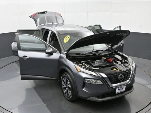 Used 2022 Nissan Rogue SV AWD/4WD image 45