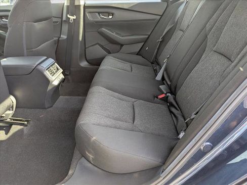 Used 2025 Honda Accord SE image 19