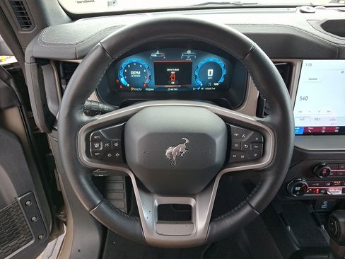 Used 2025 Ford Bronco Outer Banks AWD/4WD image 22