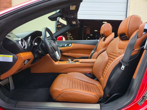 Used 2014 Mercedes-Benz SL 550 image 19