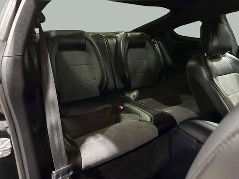 Used 2019 Ford Mustang Shelby GT350 w/ Technology Package image 26