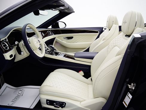 Used 2025 Bentley Continental GT Speed AWD/4WD image 45